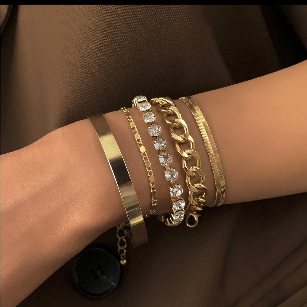 5 NEW CHAIN / CRYSTAL BRACELET SET
